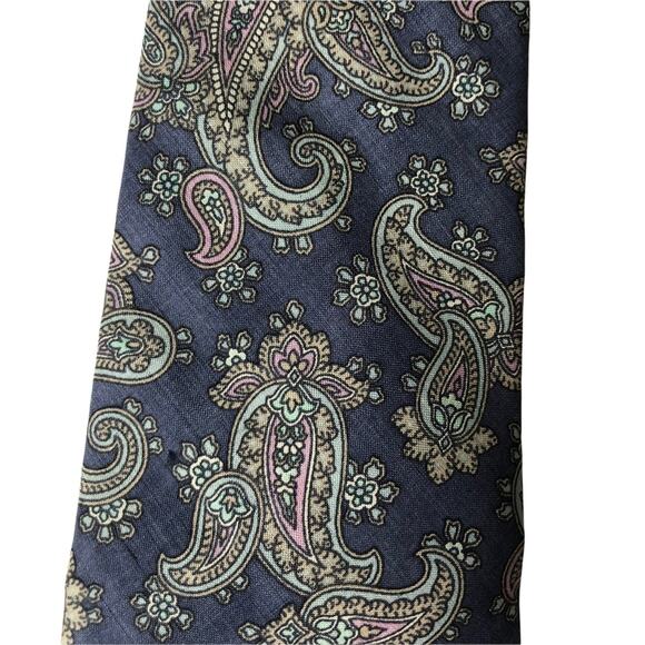 Preswick and Moore Silk Tie Handmade Dusty Blue Lavender Gray Chambray EUC - Picture 3 of 5